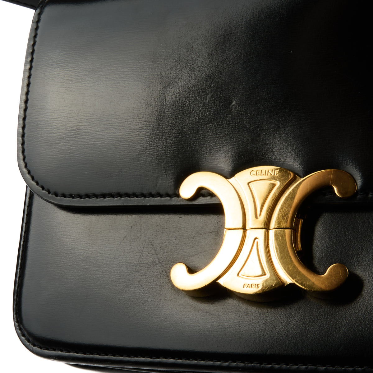 CELINE - Sac bandoulière Teen Triomphe cuir noir - Handbag