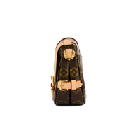 LOUIS VUITTON - Sac bandoulière Saumur BB toile Monogram - Handbag