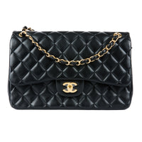 CHANEL - Classic Jumbo Bag in black lambskin