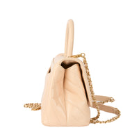 CHANEL - Sac bandoulière Coco handle cuir chevron beige - Handbag