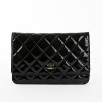 CHANEL - Sac bandoulière Wallet on Chain Classique cuir vernis noir - HandBag