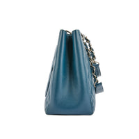 CHANEL - Sac à main Cabas Shopping Logo CC cuir Caviar bleu marine - Handbag
