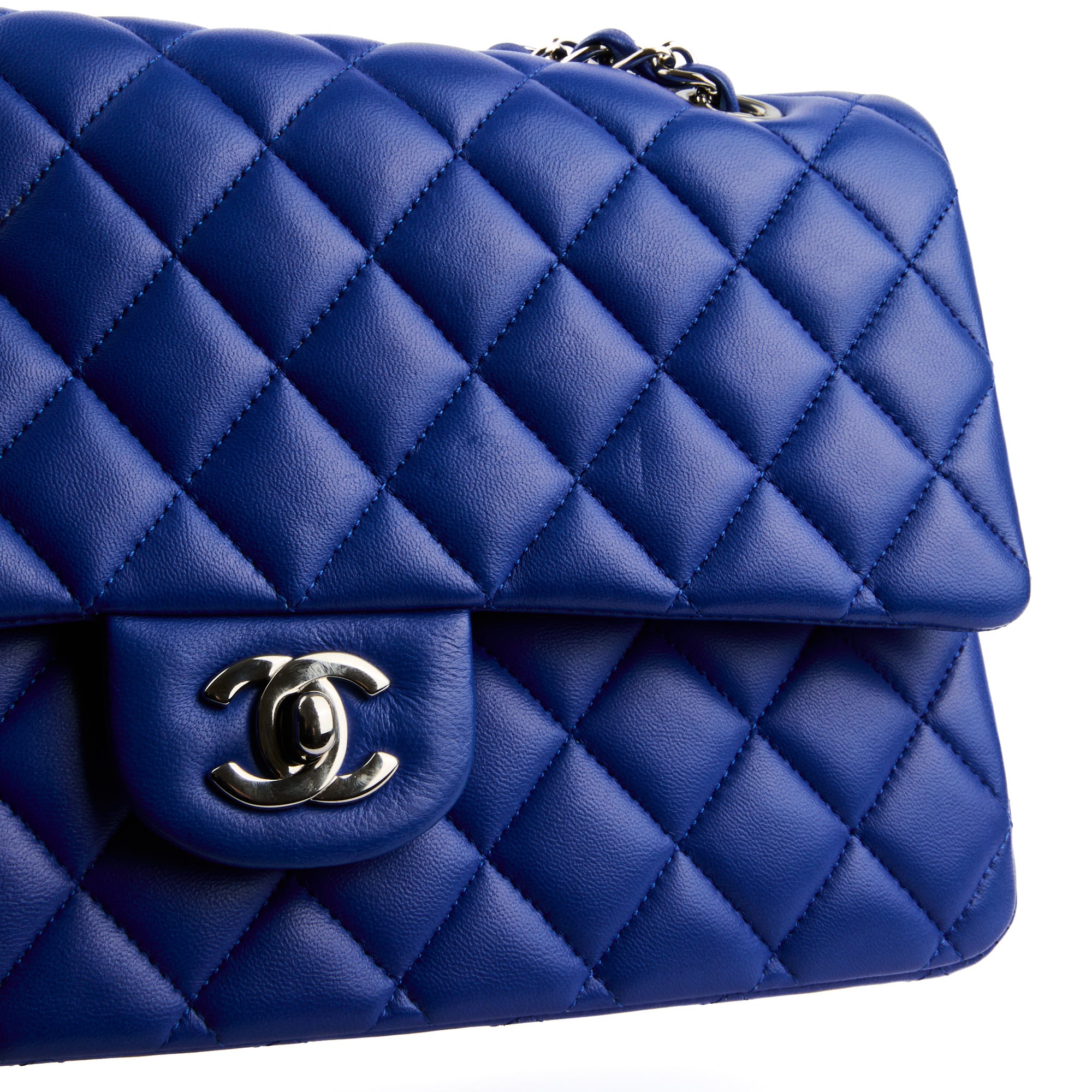 CHANEL - Blue leather Timeless Classic shoulder bag - Handbag