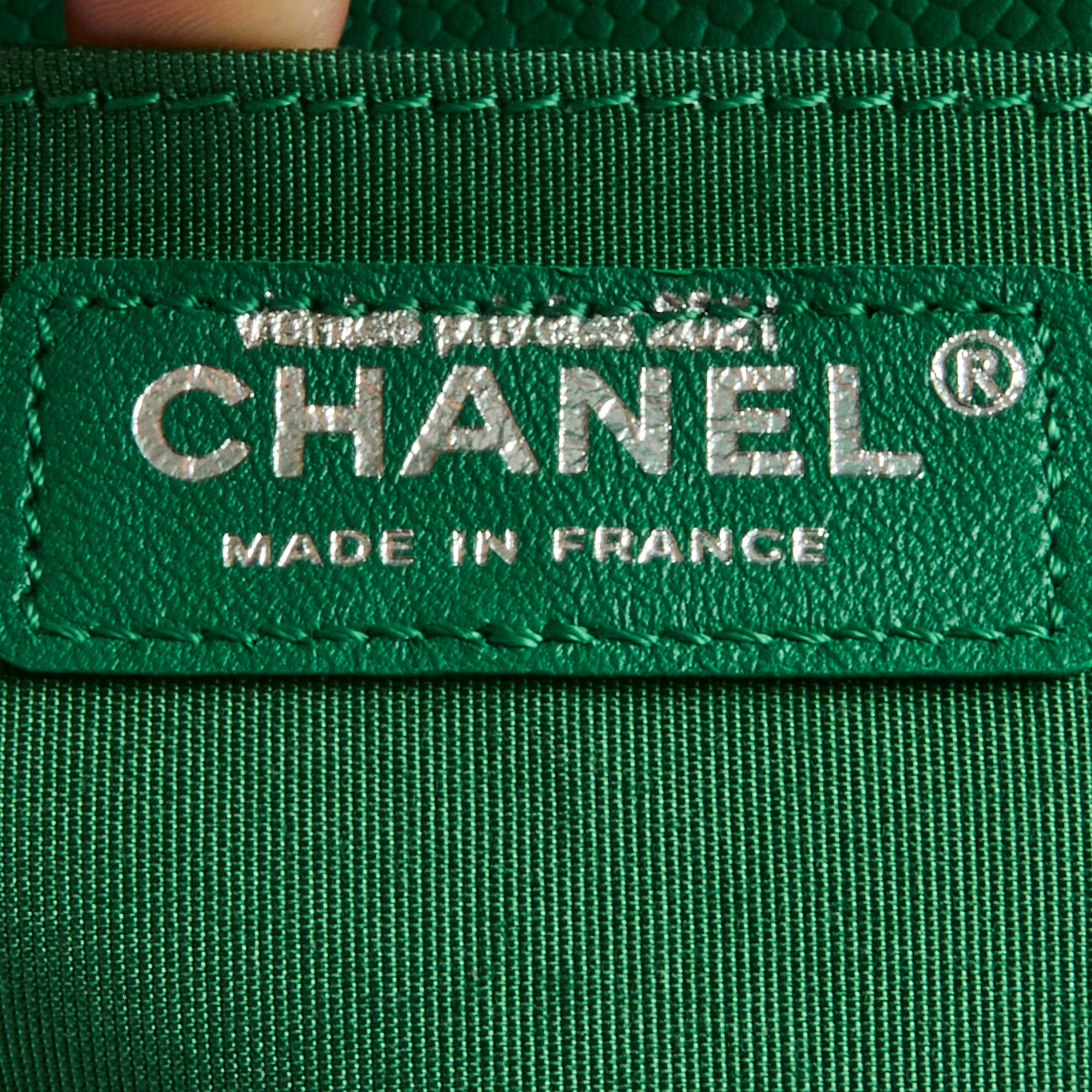 CHANEL - Sac bandoulière mini Data Center cuir chevron vert - Handbag
