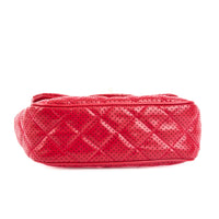 CHANEL - Sac bandoulière mini Timeless perforé rouge - Handbag