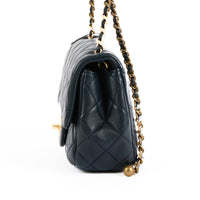 CHANEL - Sac bandoulière Mini Timeless classique cuir bleu marine - Handbag