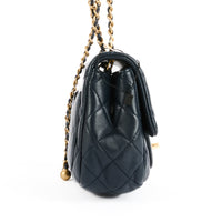 CHANEL - Sac bandoulière Mini Timeless classique cuir bleu marine - Handbag