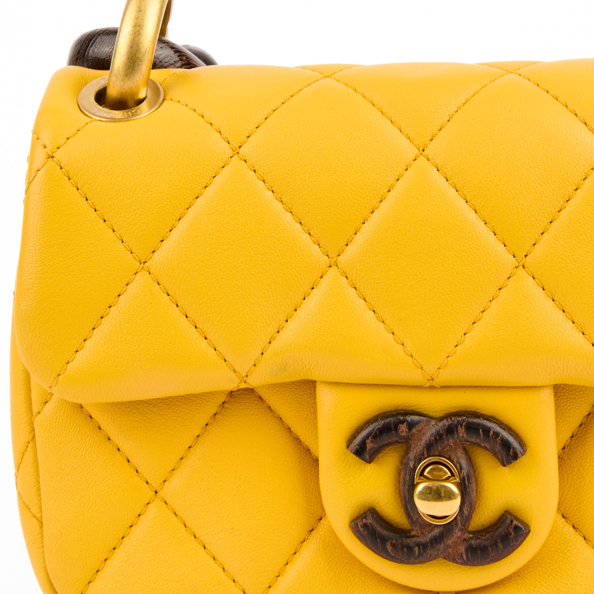 CHANEL - Sac bandoulière Mini Timeless Paris Dakar cuir jaune - Handbag