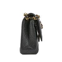 CHANEL - Sac bandoulière Classique 11.12 Timeless Medium cuir caviar noir - Handbag