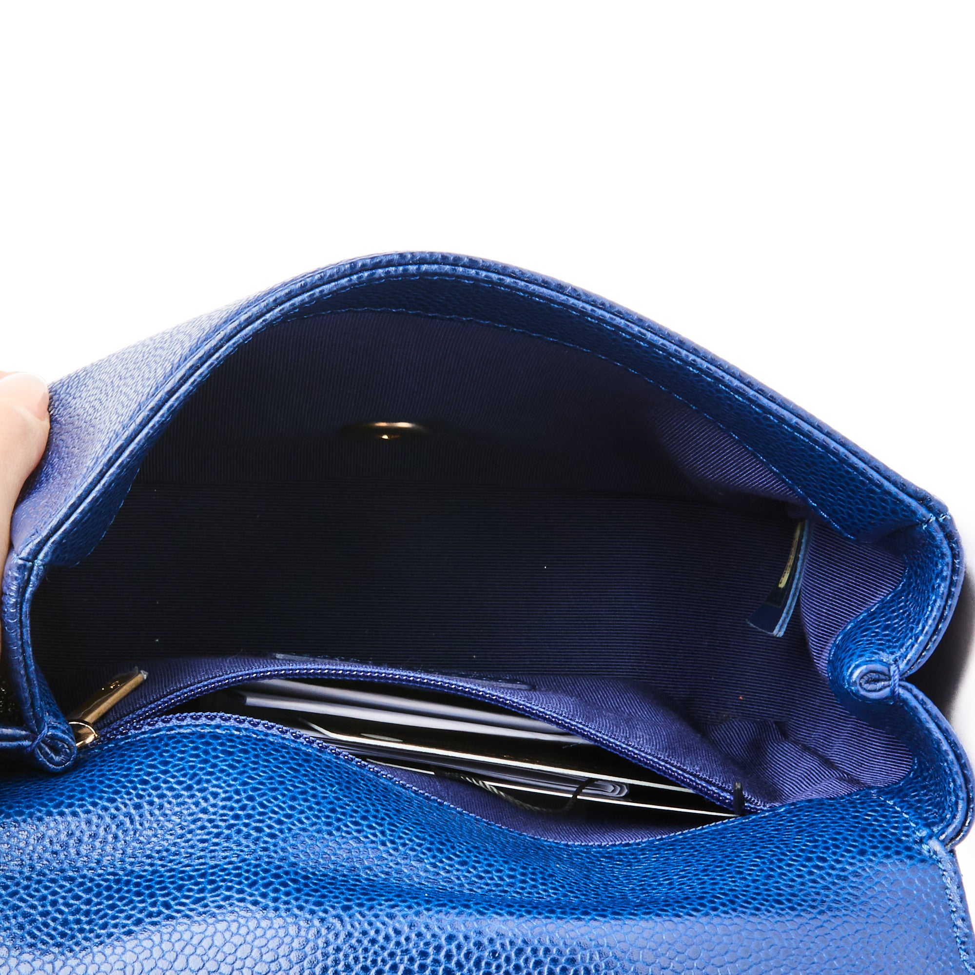 CHANEL - Sac bandoulière Top handle cuir caviar bleu - Handbag
