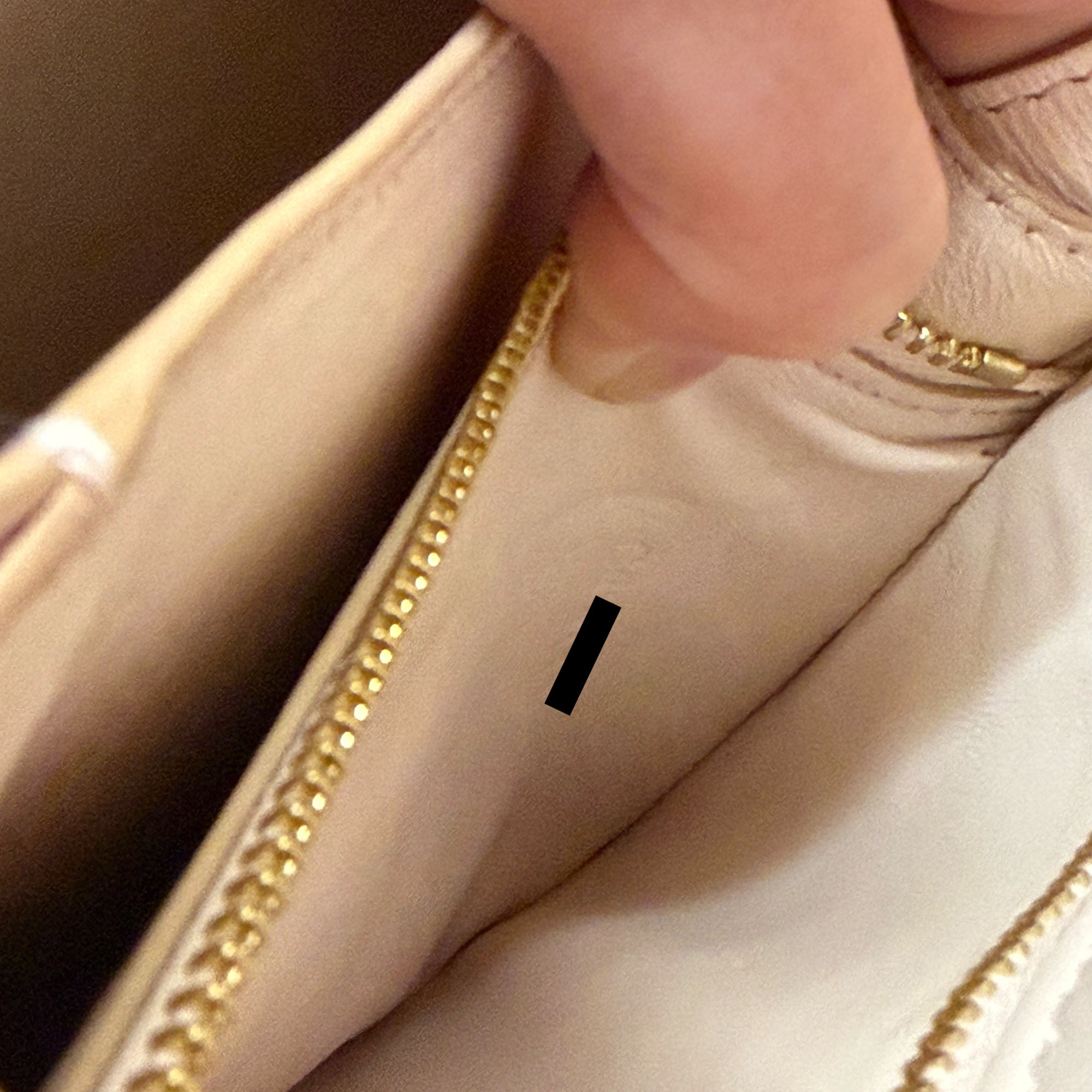 CELINE - Sac bandoulière Classic Box petit modèle cuir rose - Handbag