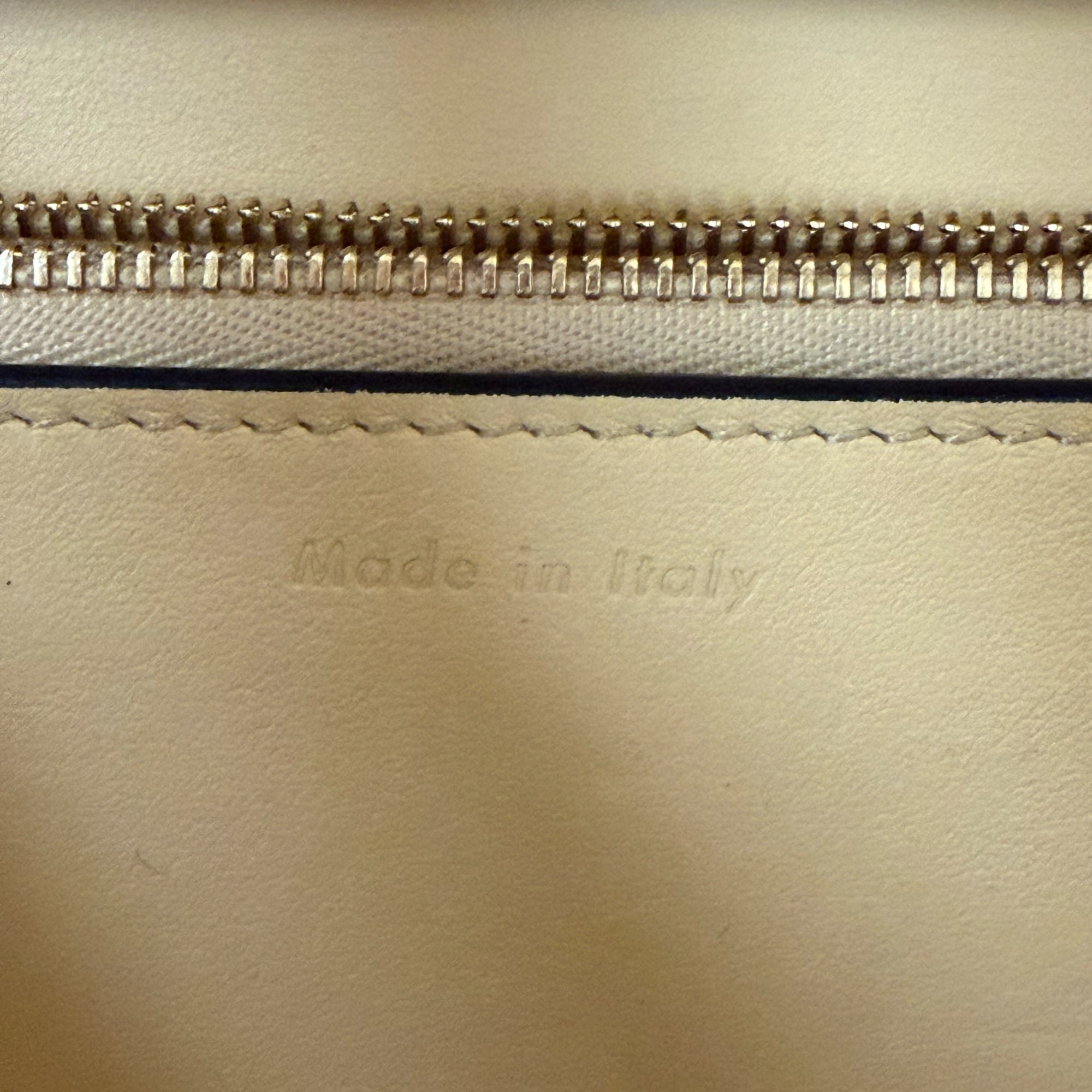 CELINE - Sac Bandoulière Classic Box Cuir rose - Hand Bag