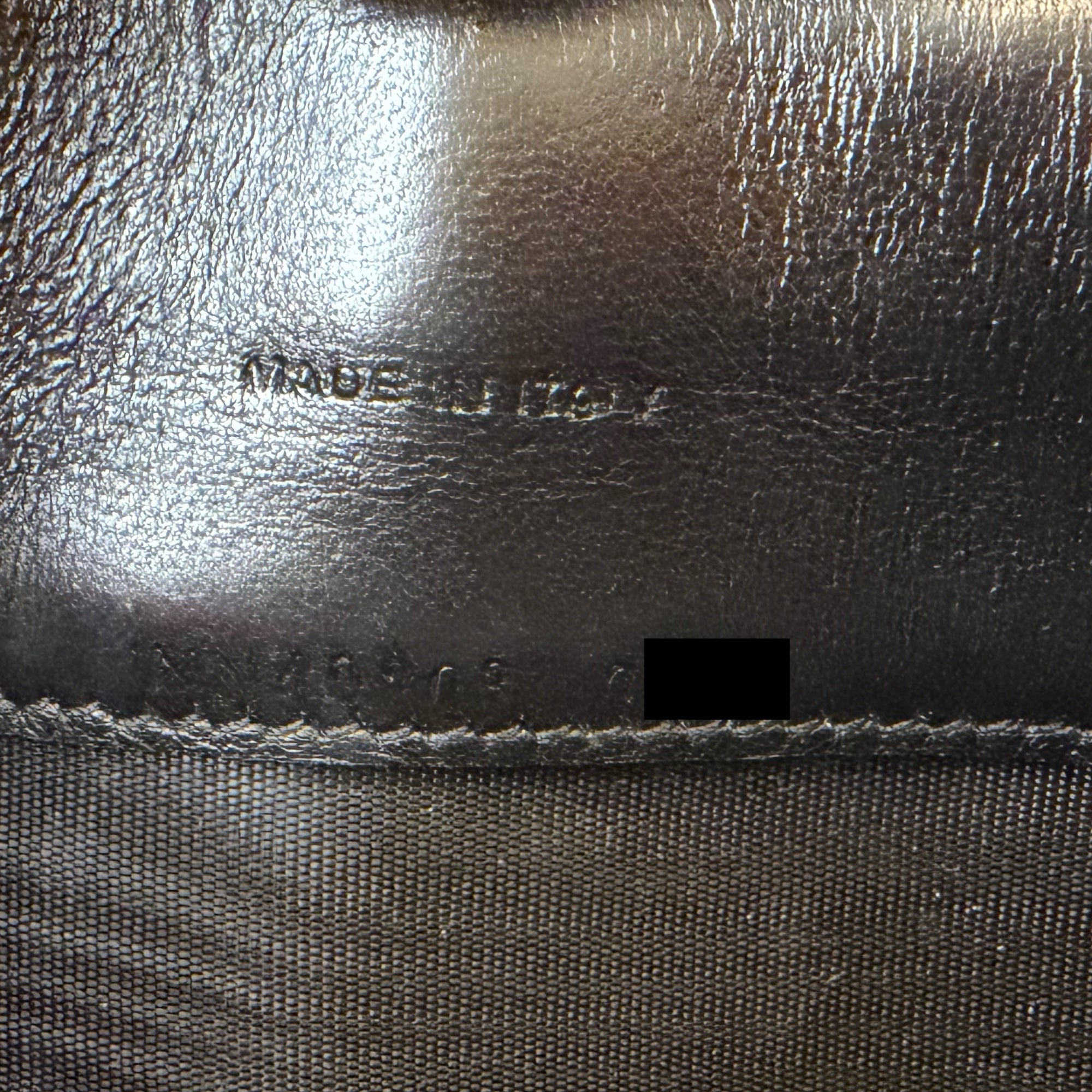 SAINT LAURENT - Sac bandoulière Enveloppe cuir embossé croco all black noir - Handbag