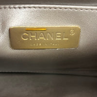 CHANEL - Sac à dos Mirror Timeless Star cuir argent - Hand Bag