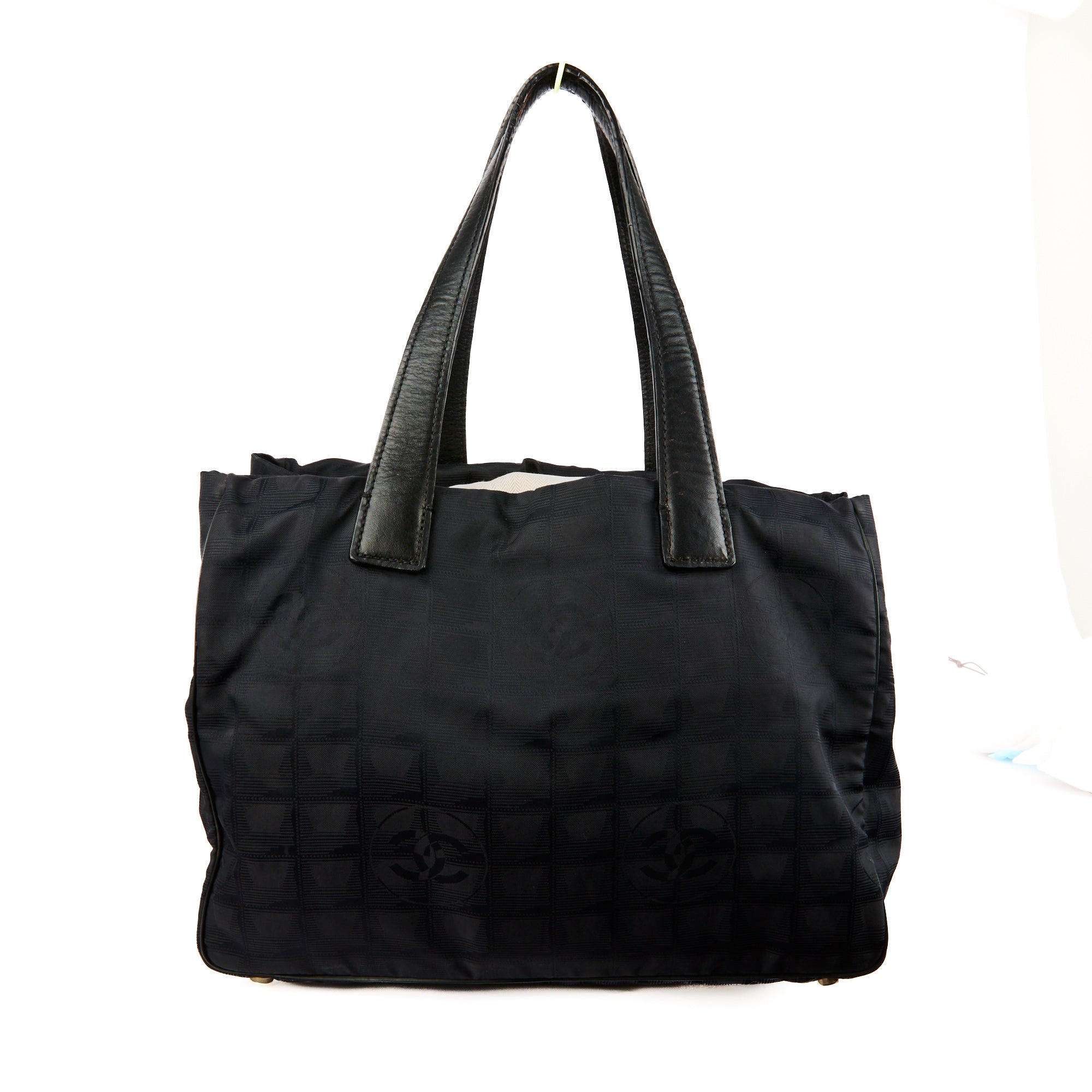 CHANEL - Sac à main Tote Travel Line toile noir - Tote Handbag