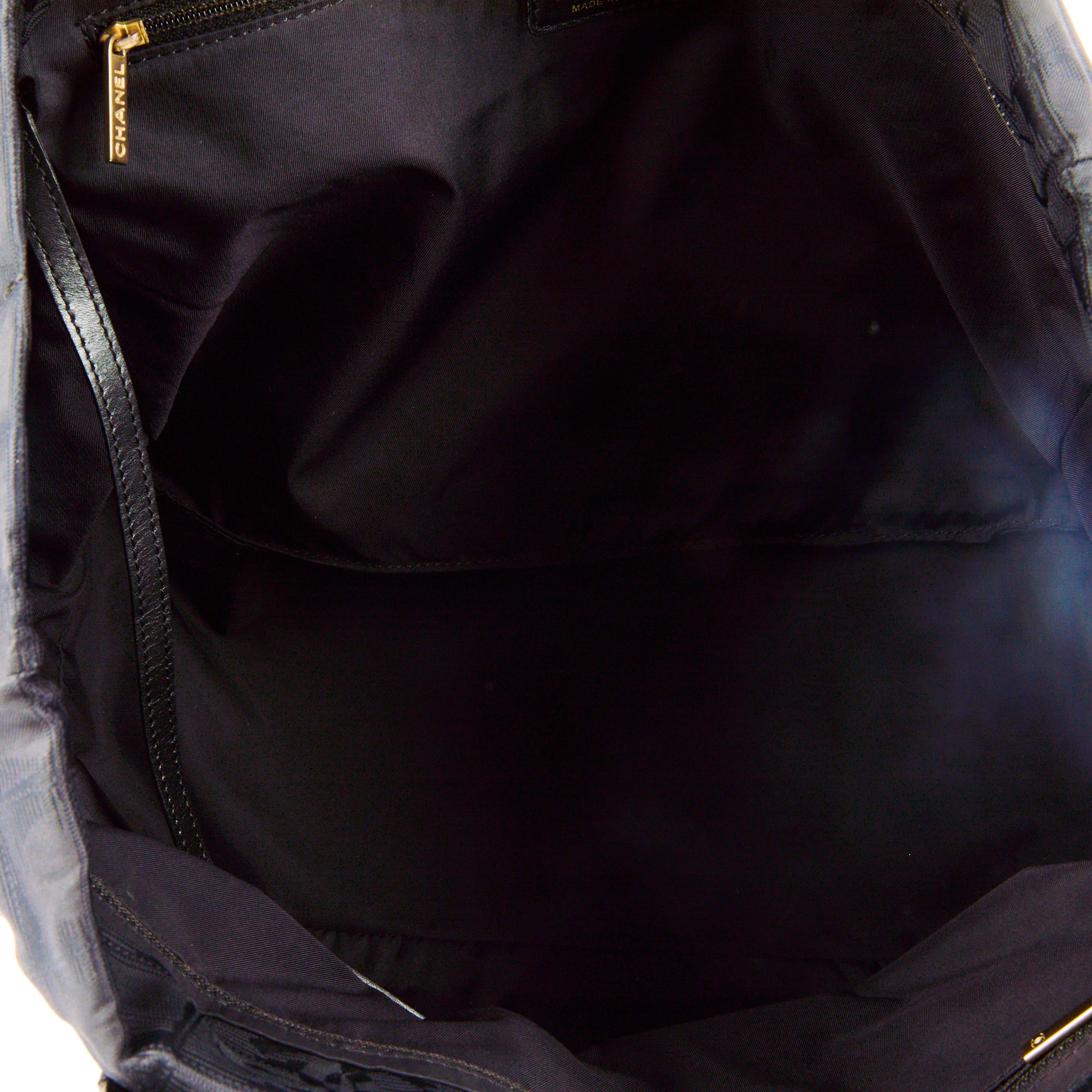 CHANEL - Sac à main Tote Travel Line toile noir - Tote Handbag