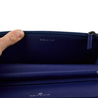 CHANEL - Sac bandoulière Wallet on Chain cuir vernis bleu marine - Shoulder Handbag