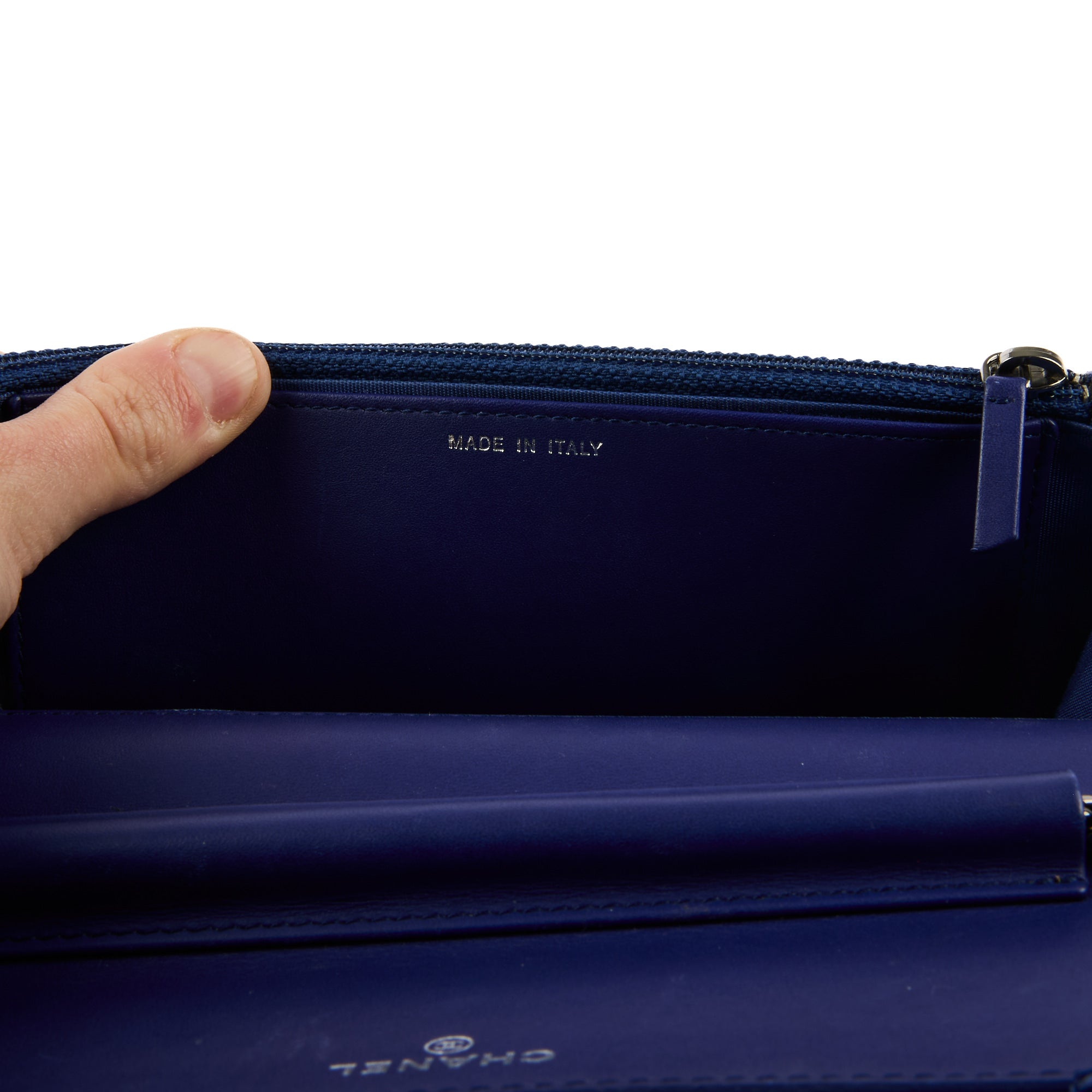 CHANEL - Sac bandoulière Wallet on Chain cuir vernis bleu marine - Shoulder Handbag