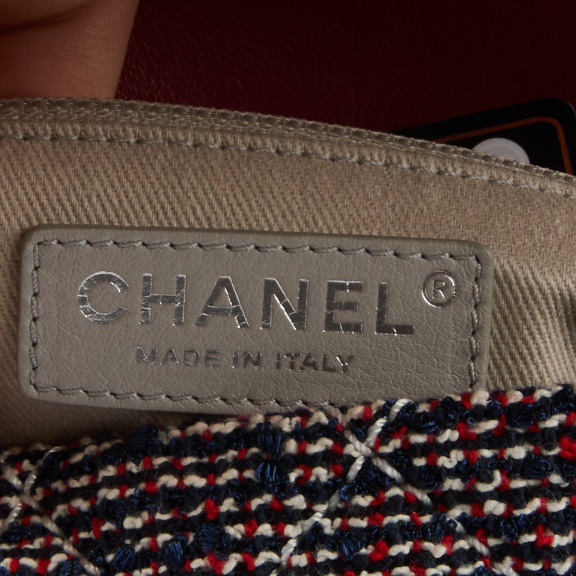 CHANEL - Sac bandoulière Timeless tweed Flap bag blanc rouge bleu - Shoulder Bag