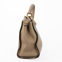 FENDI - Sac bandoulière Peekaboo Medium cuir Taupe - Hand Bag