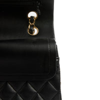 CHANEL - Sac bandoulière Small Classique Timeless cuir noir - Handbag