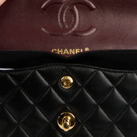 CHANEL - Sac bandoulière Small Classique Timeless cuir noir - Handbag