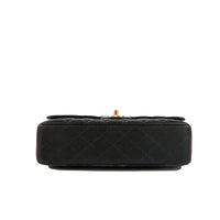 CHANEL - Timeless caviar leather shoulder bag - Handbag