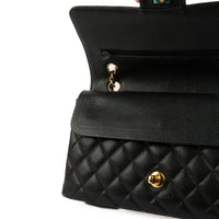 CHANEL - Timeless caviar leather shoulder bag - Handbag