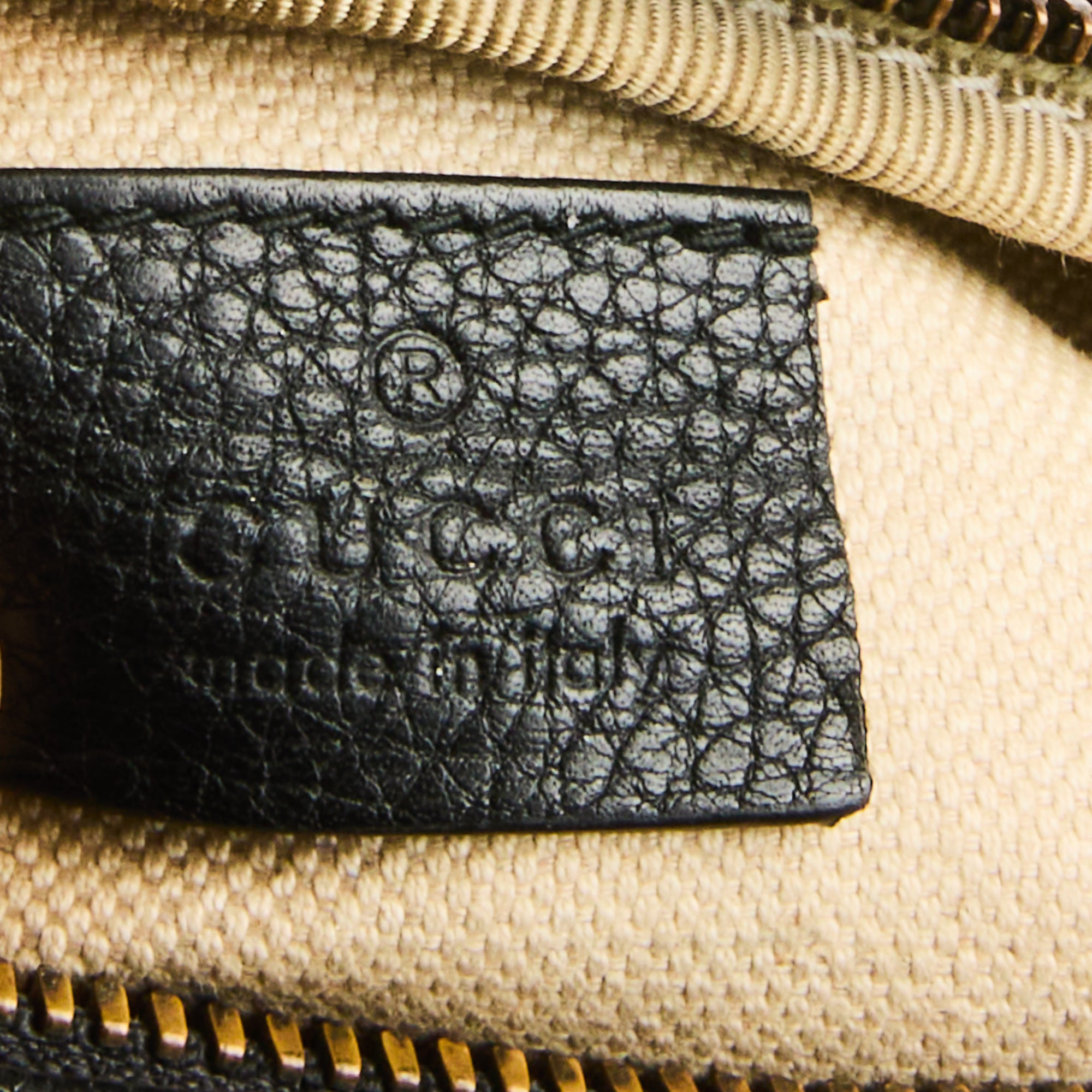 GUCCI - Sac à main banane ceinture Logo GG bande web cuir noir - Belt Handbag