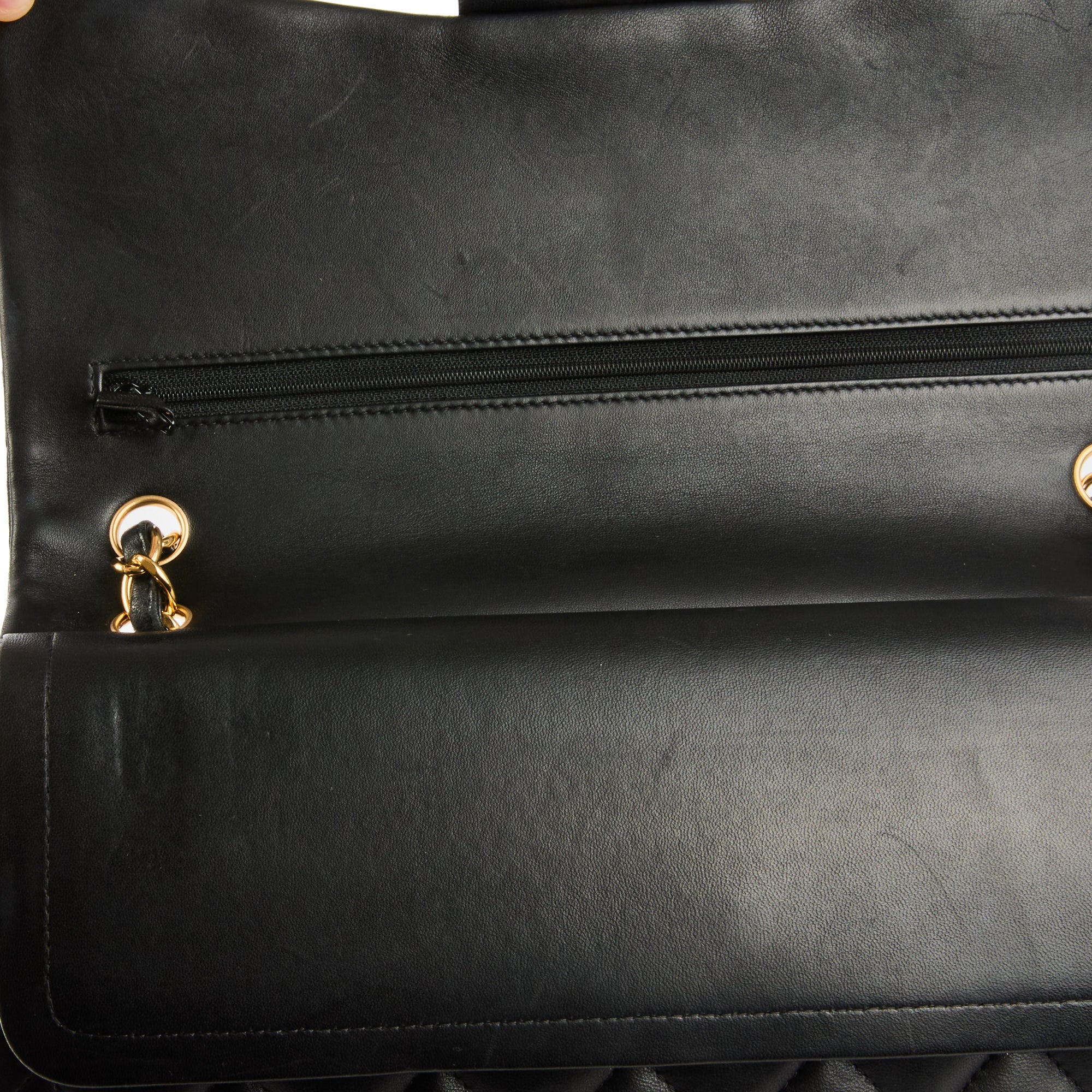 CHANEL - Sac bandoulière Jumbo Timeless classique cuir noir - Handbag