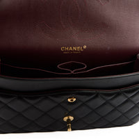 CHANEL - Sac bandoulière Jumbo Timeless classique cuir noir - Handbag