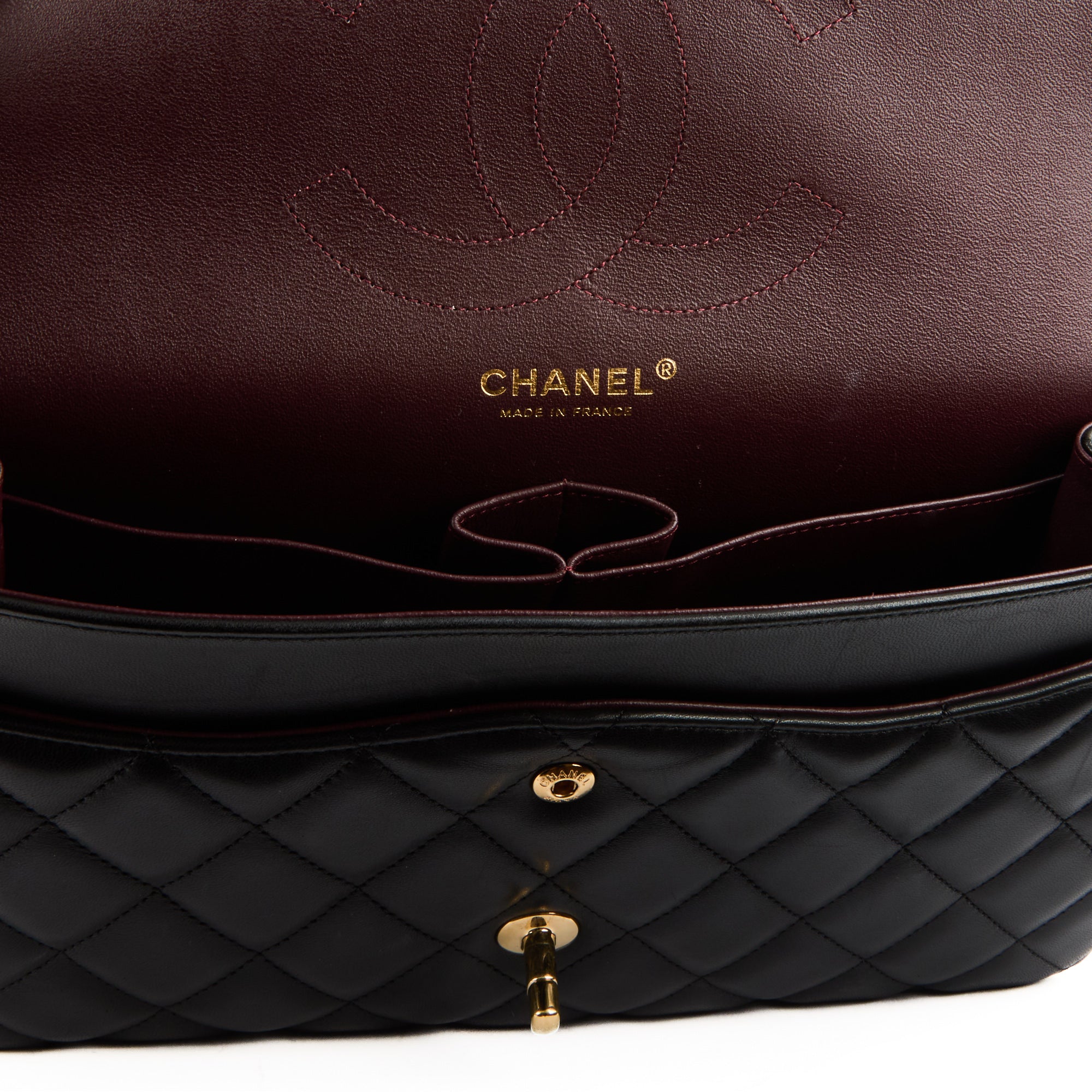 CHANEL - Sac bandoulière Jumbo Timeless classique cuir noir - Handbag