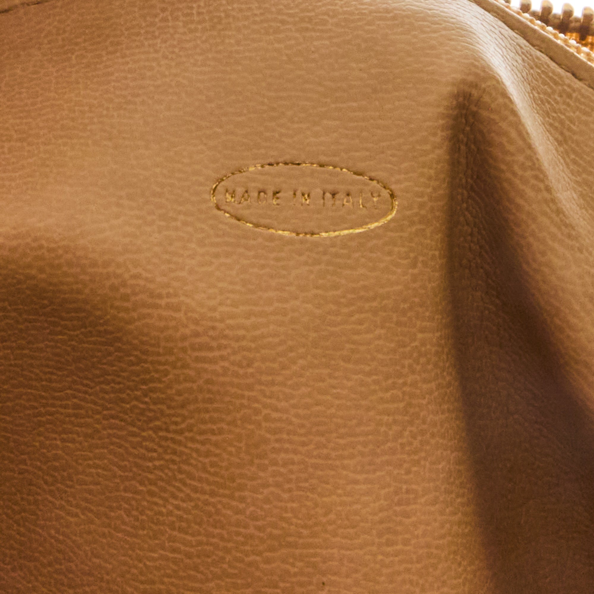 CHANEL - Sac à main cabas Caméra vintage Logo CC cuir matelassé beige - Handbag