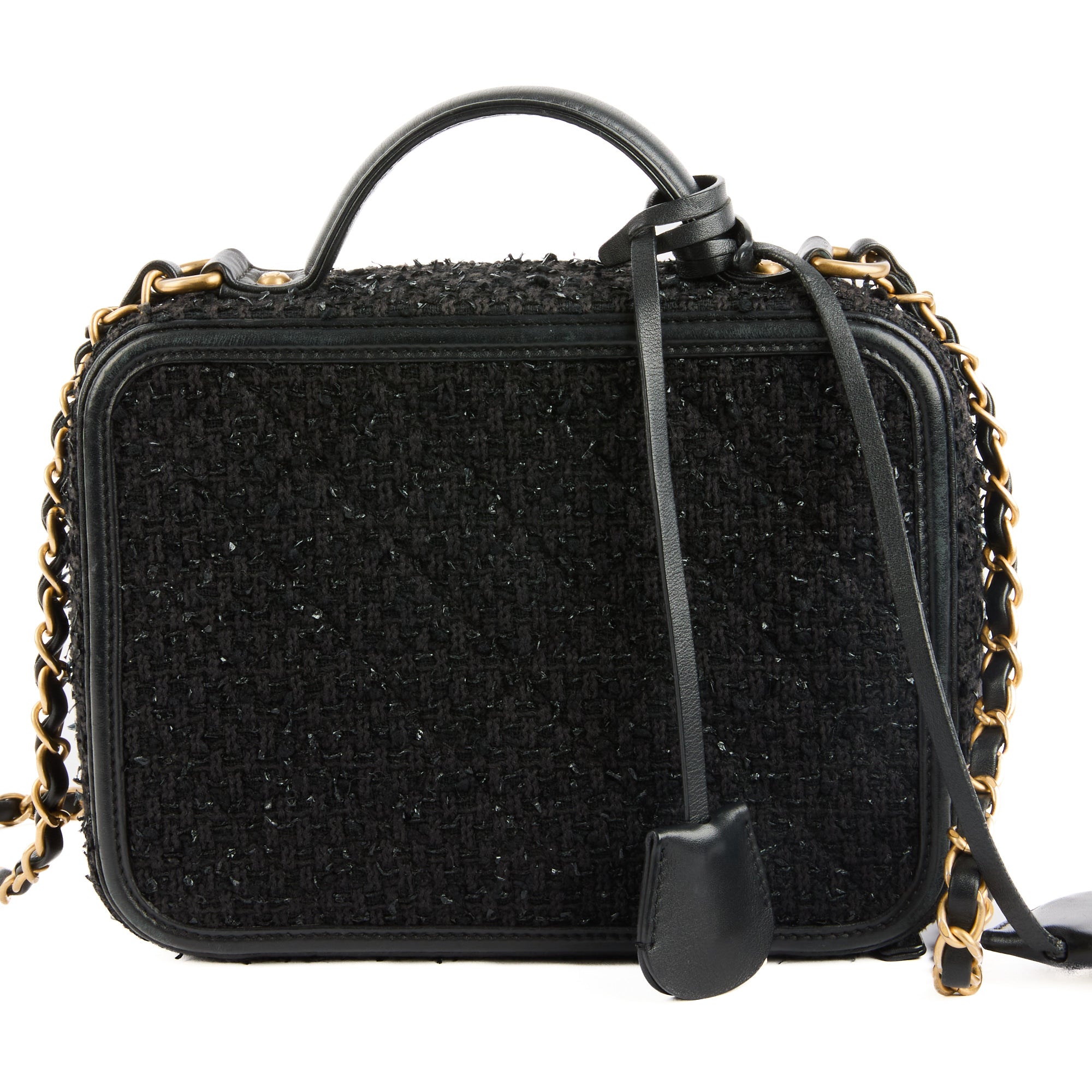 CHANEL - Vanity CC Logo handbag in black leather - Handbag 