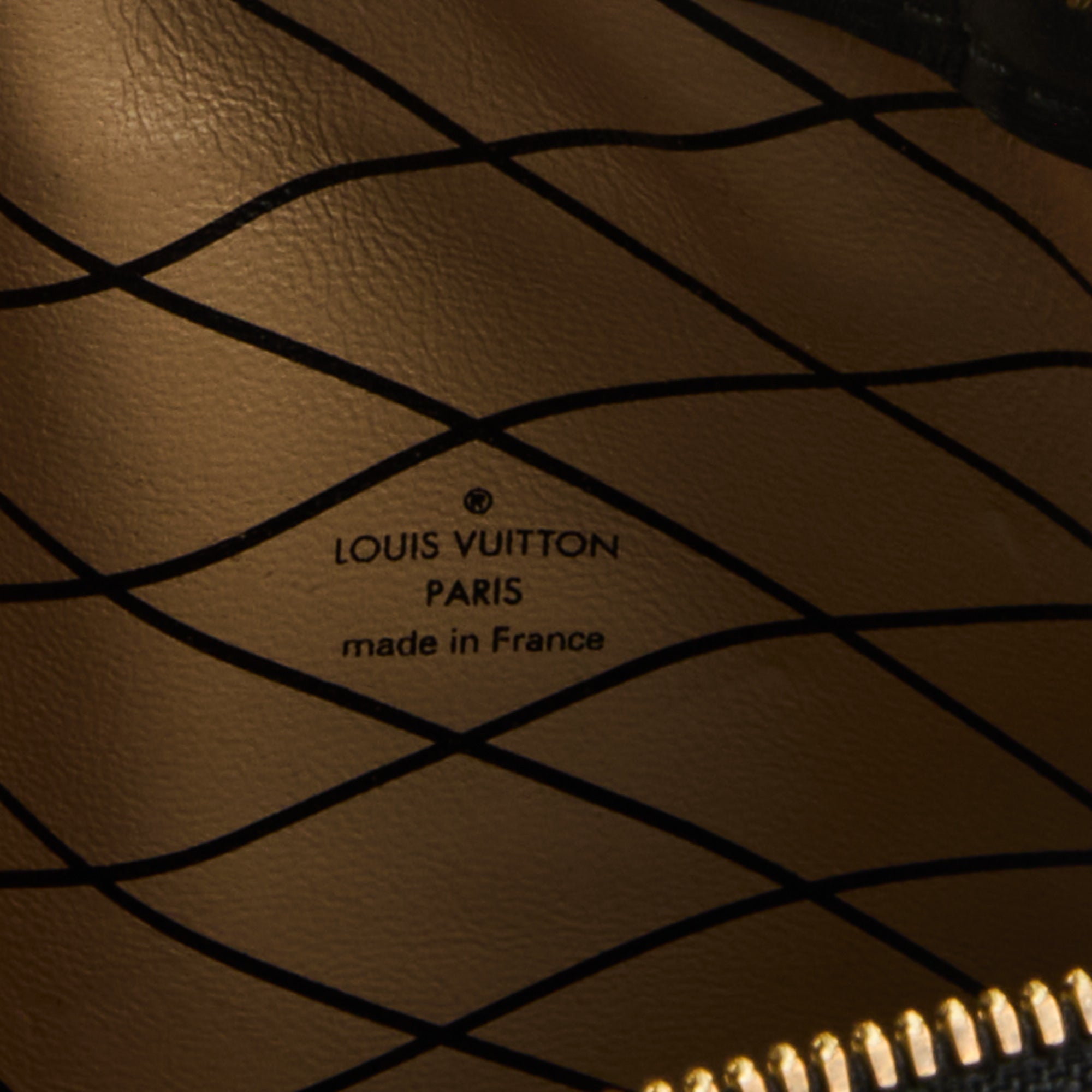 LOUIS VUITTON - Sac pochette Truck toile monogramme - Handbag