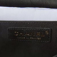CHANEL - Sac bandoulière Mini Boy Chevron cuir noir - Handbag