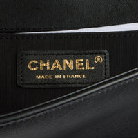 CHANEL - Sac bandoulière Boy chevron Classique cuir noir - Handbag