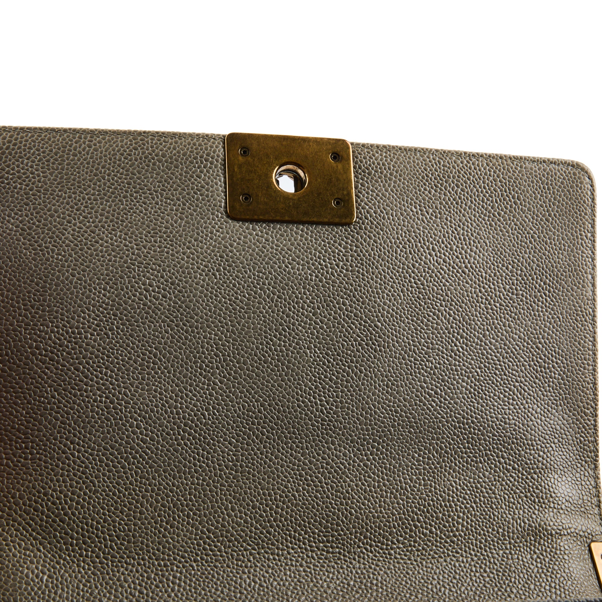 CHANEL - Sac bandoulière Boy médium cuir caviar gris beige - Handbag