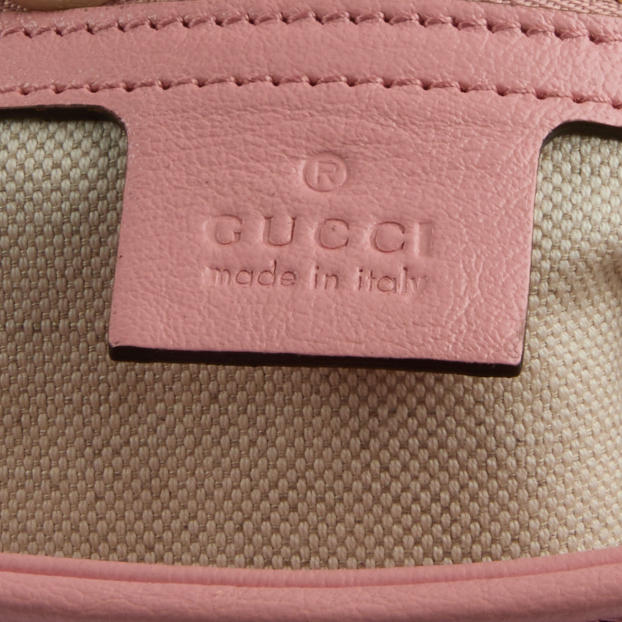 GUCCI - Sac bandoulière Marmont GG Diagonal cuir grain rouge - Handbag