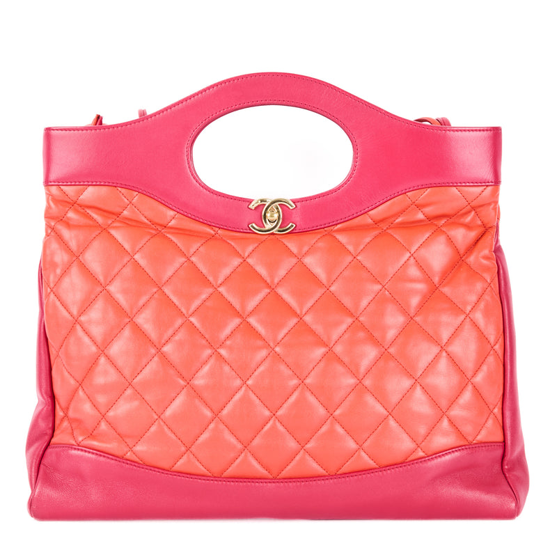 Shop this Chanel 31 Grand Orange Handbag, authenticated pre-owned luxury piece from LuxSpace Paris, with international shipping from Paris.