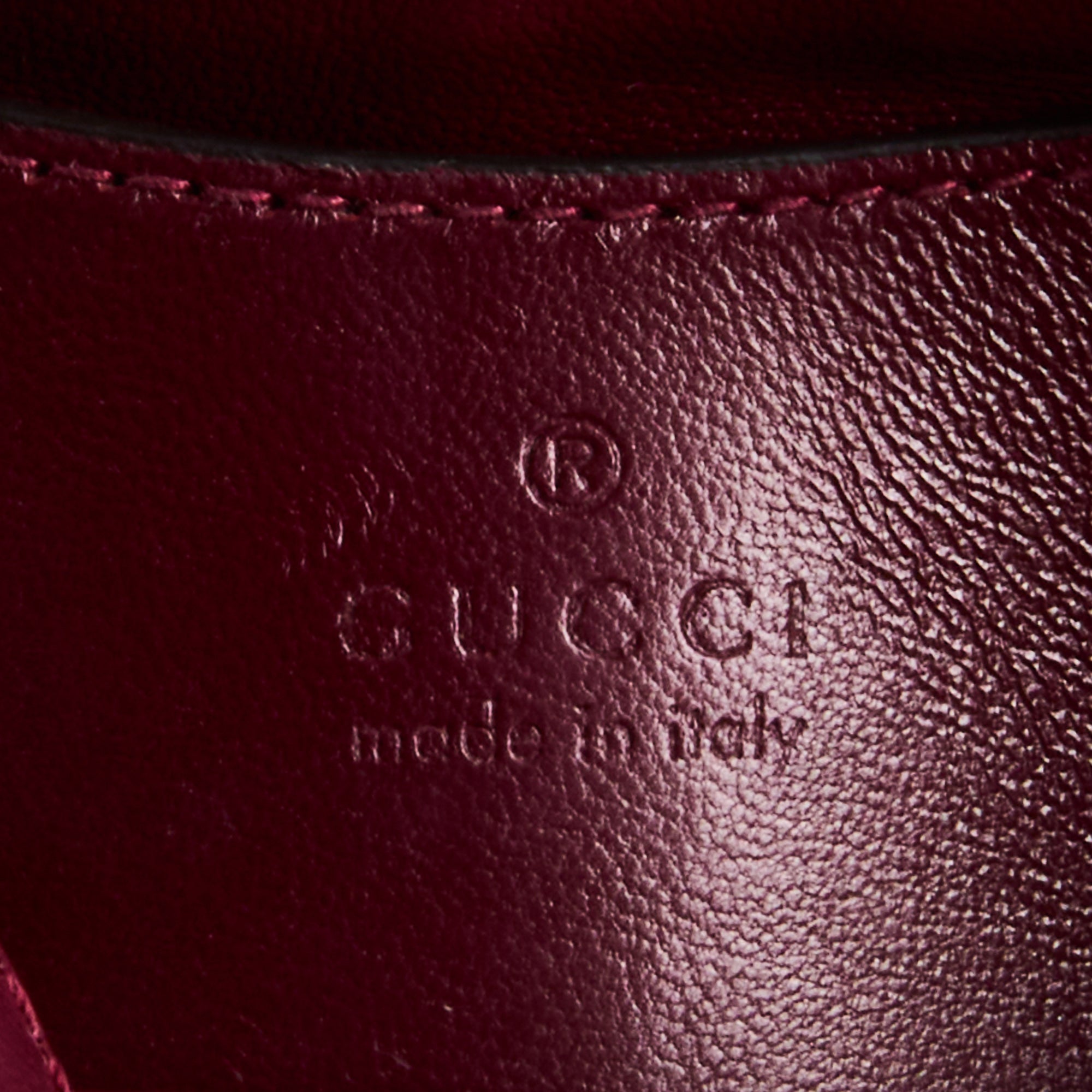 GUCCI - Milano Puffy GG shoulder bag in burgundy leather - Handbag 