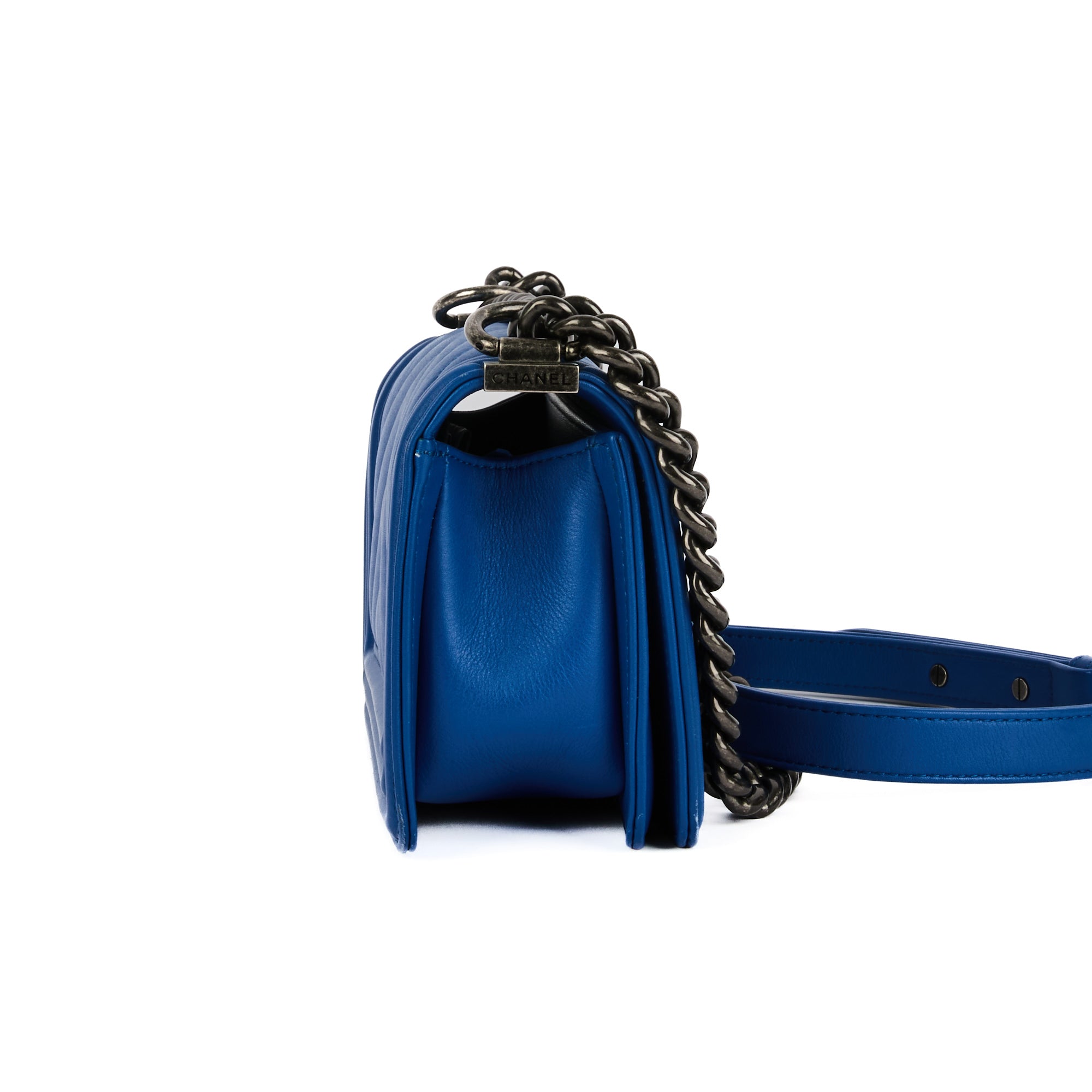 CHANEL - Sac bandoulière Boy PM Chevron cuir bleu - HandBag