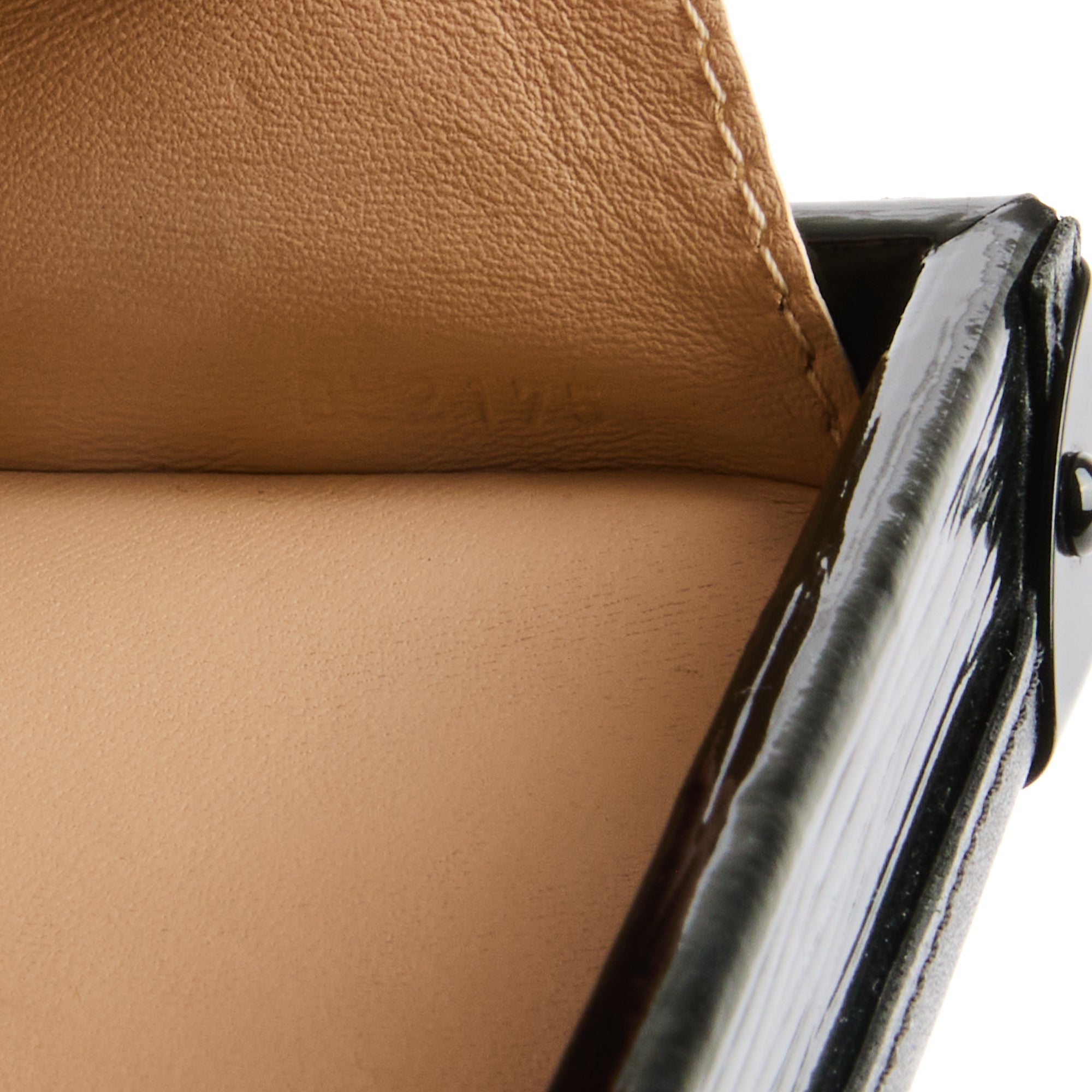 LOUIS VUITTON - Sac bandoulière Petite Malle cuir Épi rouge noir - Hand bag