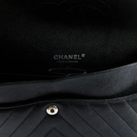CHANEL - Sac Bandoulière 2.55 Medium So Black - Hand Bag