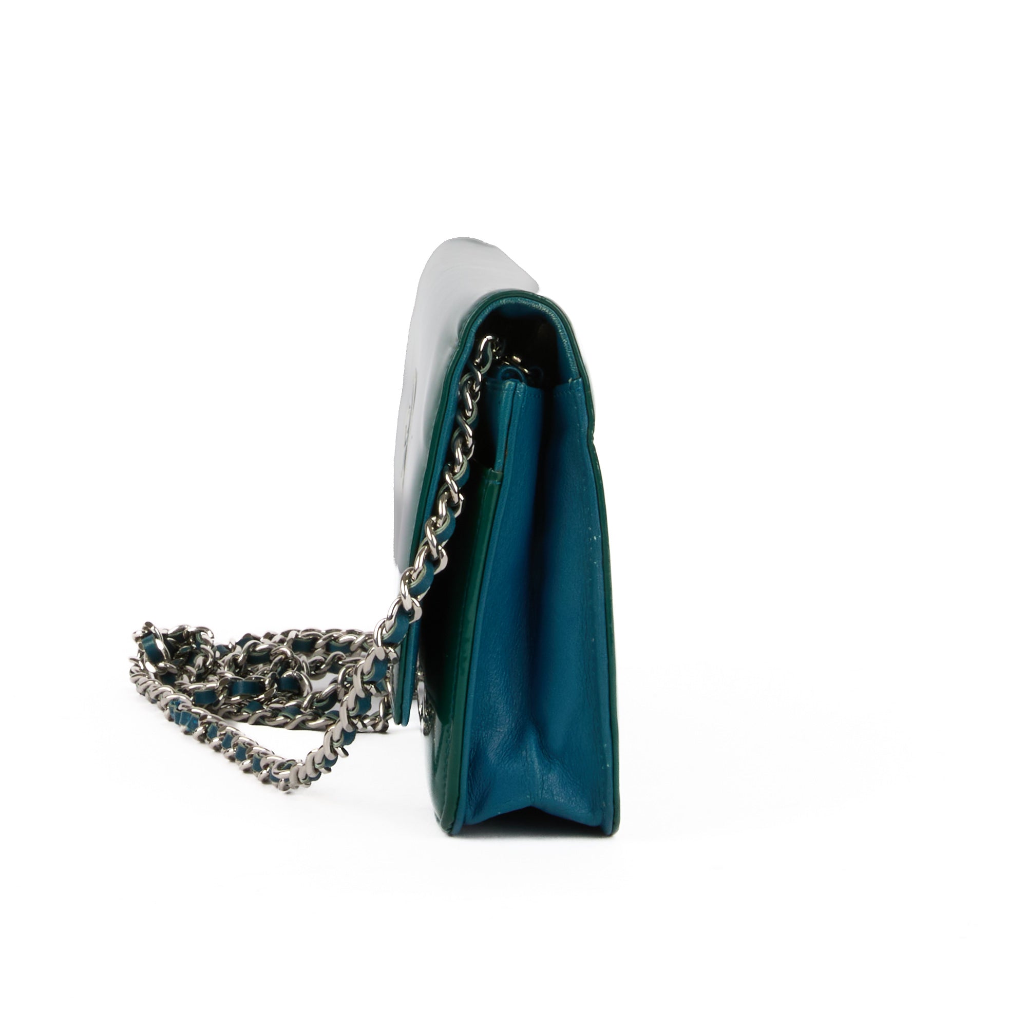 CHANEL - Sac bandoulière Wallet on chain Logo CC cuir vernis vert - Handbag