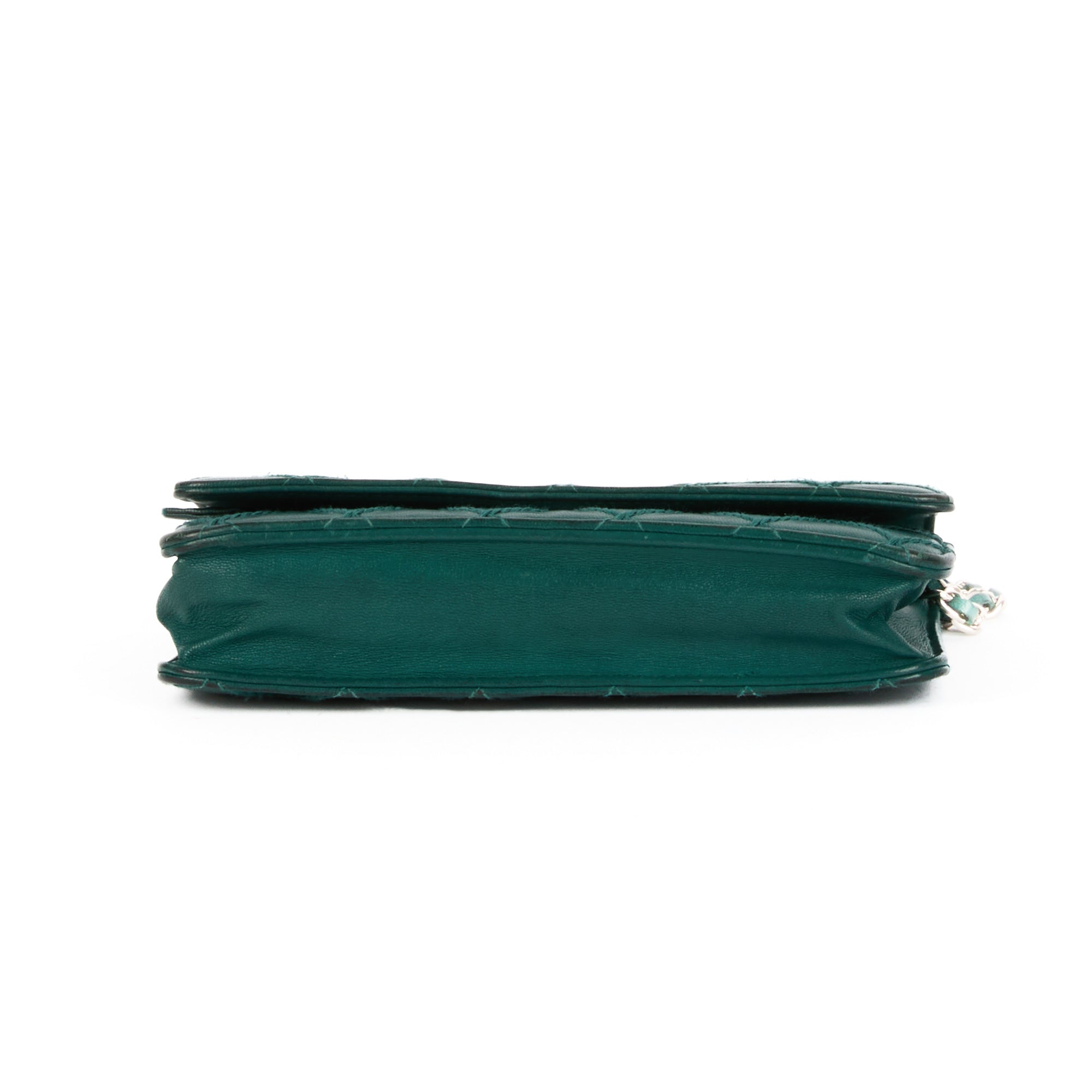CHANEL - Sac à main Wallet on Chain Classique Stitches cuir vert - Handbag