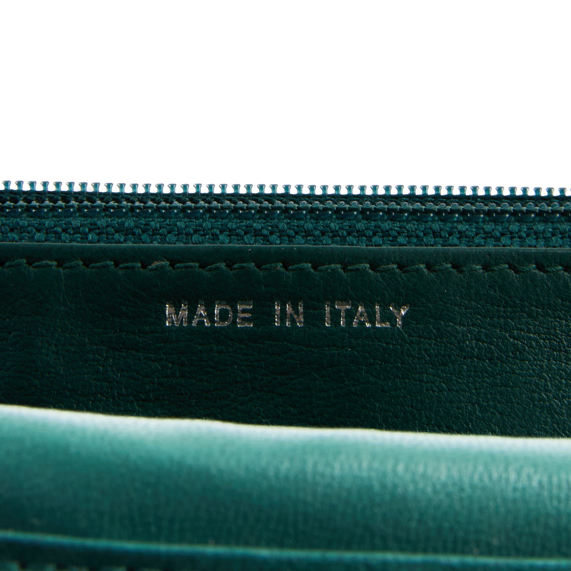 CHANEL - Sac à main Wallet on Chain Classique Stitches cuir vert - Handbag