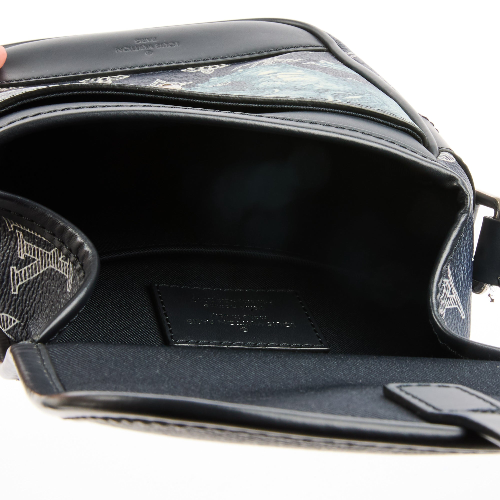 LOUIS VUITTON - Sac bandoulière Messenger BB x The Chapman Brothers Savane - Handbag