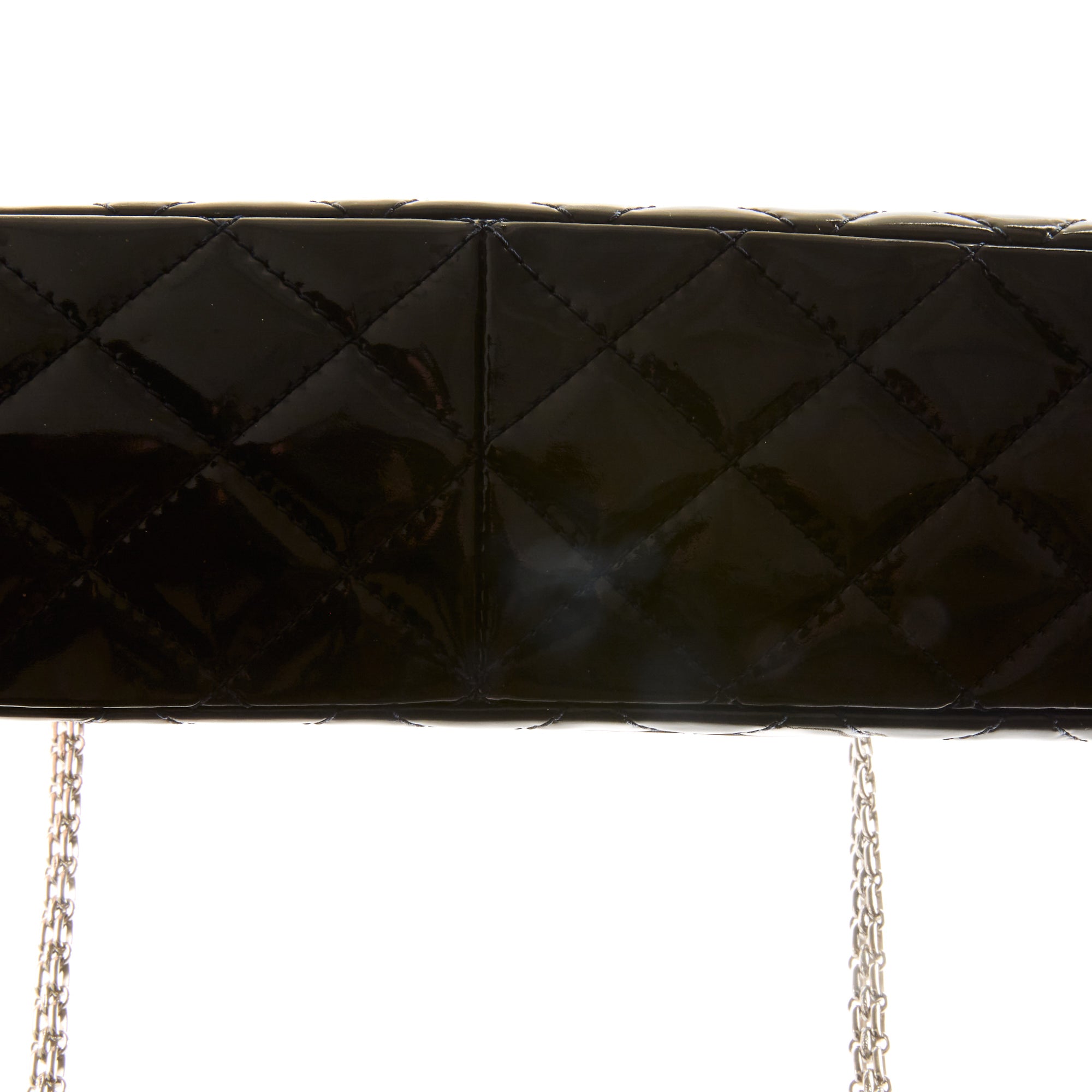 CHANEL - Sac bandoulière 2.55 Jumbo cuir vernis vert - Handbag