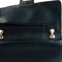 CHANEL - Sac bandoulière 2.55 Jumbo cuir vernis vert - Handbag